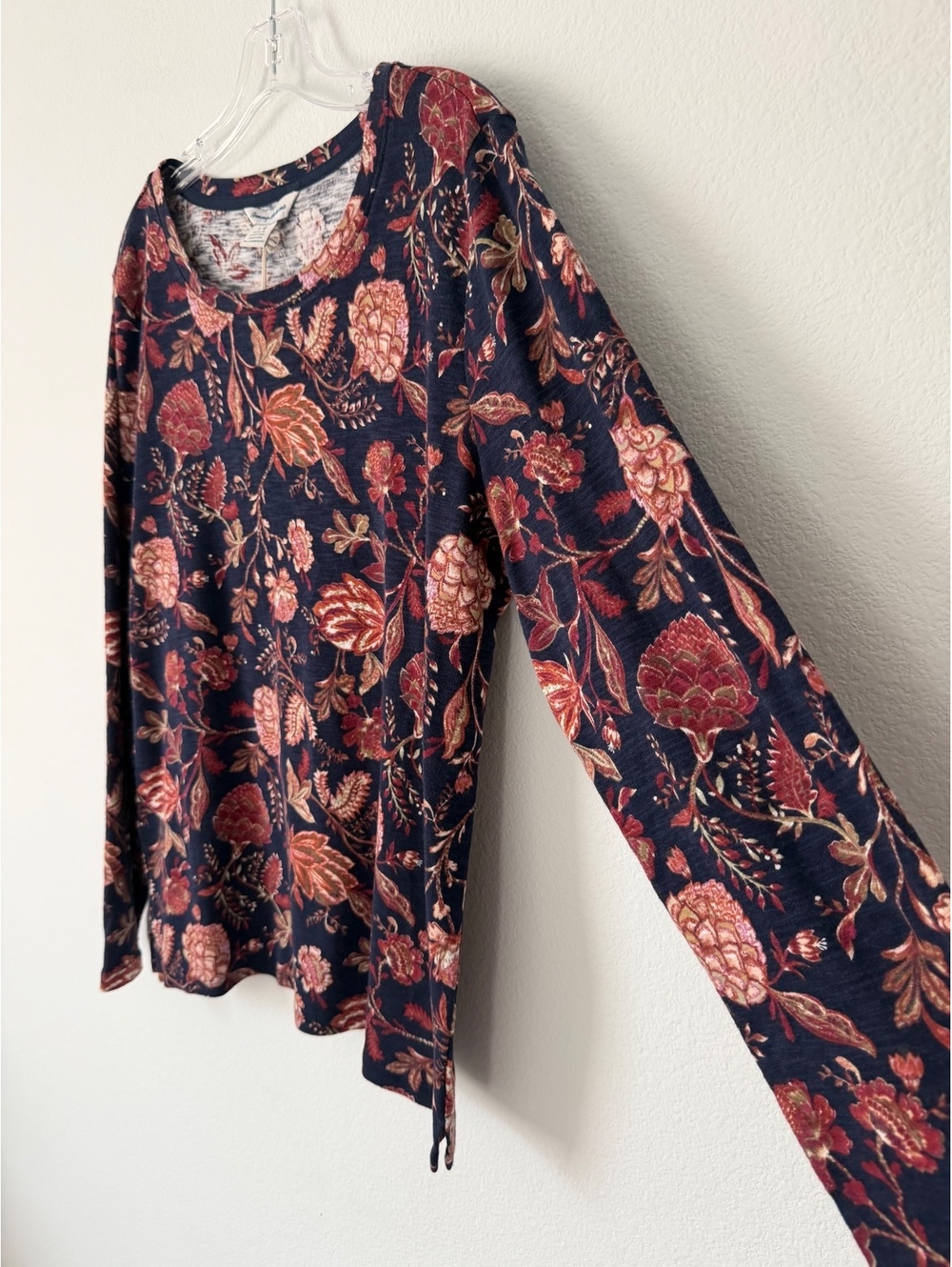 Tommy Bahama NWT Round Neck Floral Ashby Isles Exquisite Blouse Size L - Picture 4 of 7